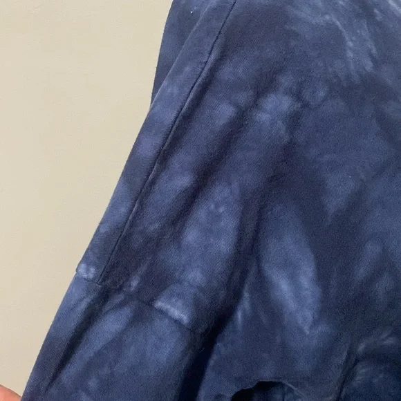 Time and Tru Tie Dye Women’s Top 100% Cotton Shades of Blue Sz M 8/10 - Picture 5 of 7